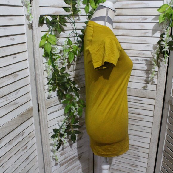 LULULEMON gold swiftly tech short sleeve tee - Picture 6 of 10